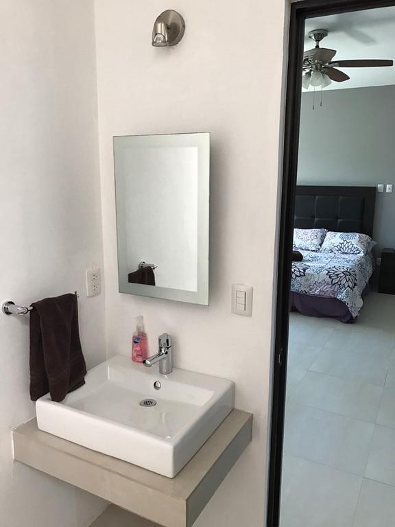 Hostal Urbano - Aeropuerto Alfredo V. Bonfil Экстерьер фото