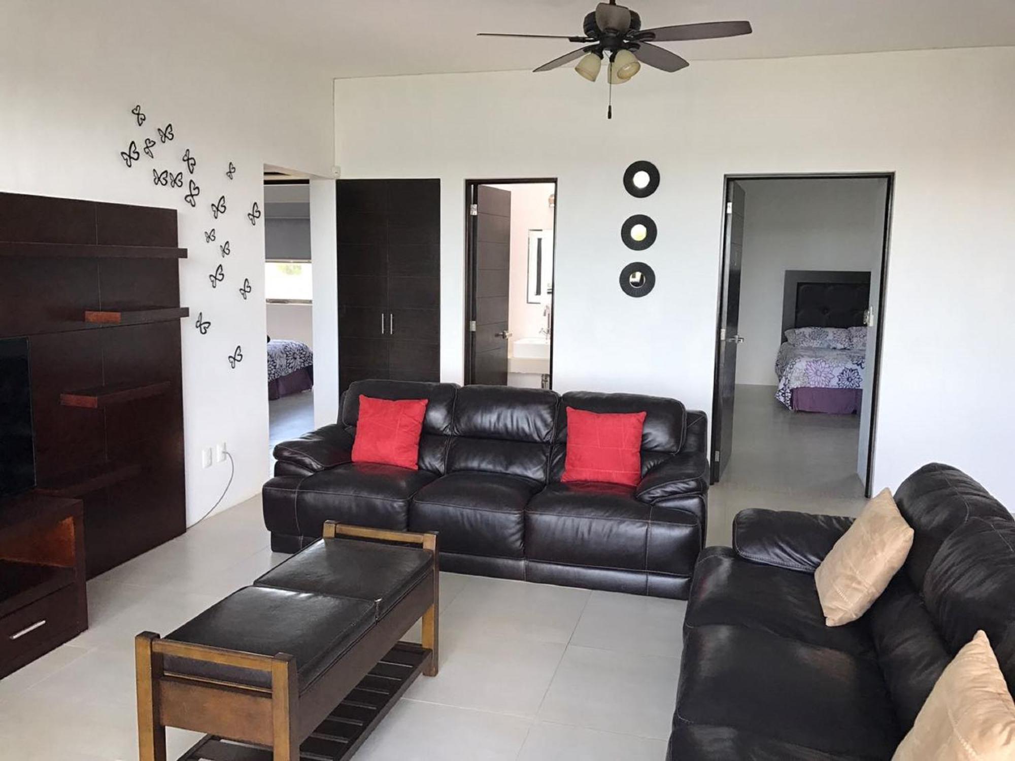 Hostal Urbano - Aeropuerto Alfredo V. Bonfil Экстерьер фото