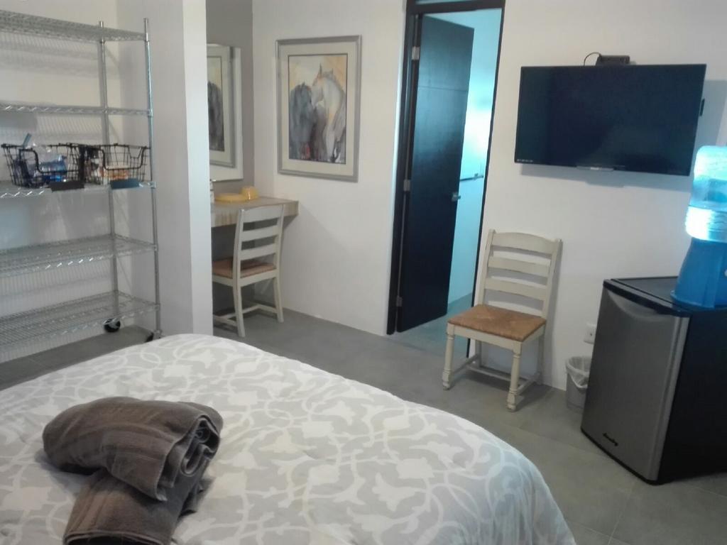 Hostal Urbano - Aeropuerto Alfredo V. Bonfil Экстерьер фото